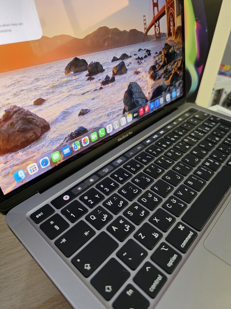 13" Macbook Pro M1 8/256 Gray - 3