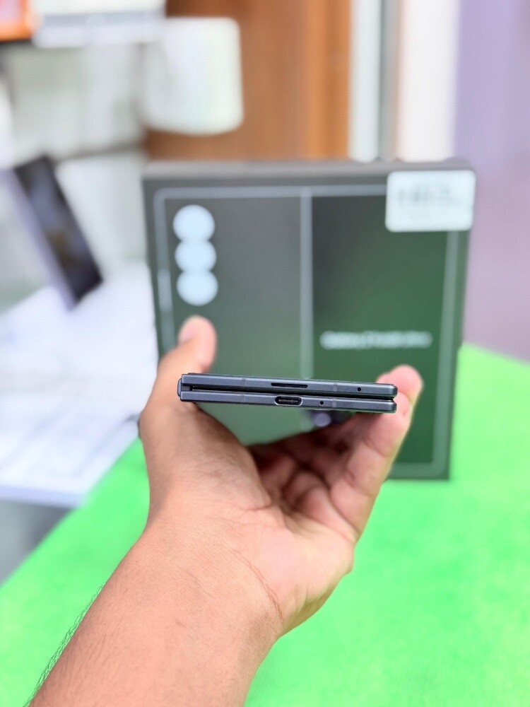 SAMSUNG GALAXY Z FOLD 8 ULTRA 256GB - 7
