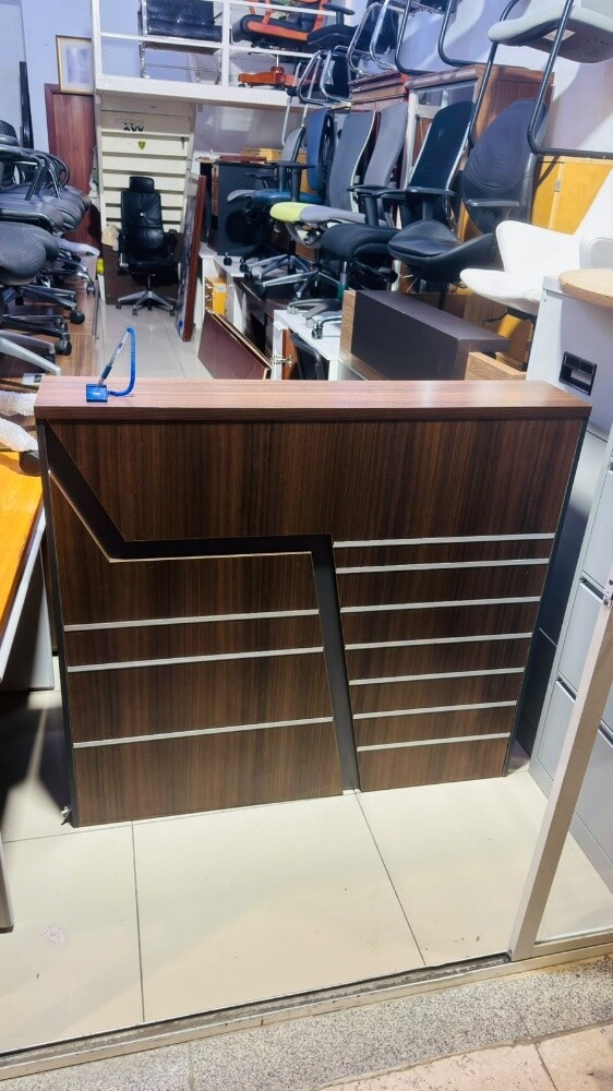 Used Office Furniture — 33087737 - 13