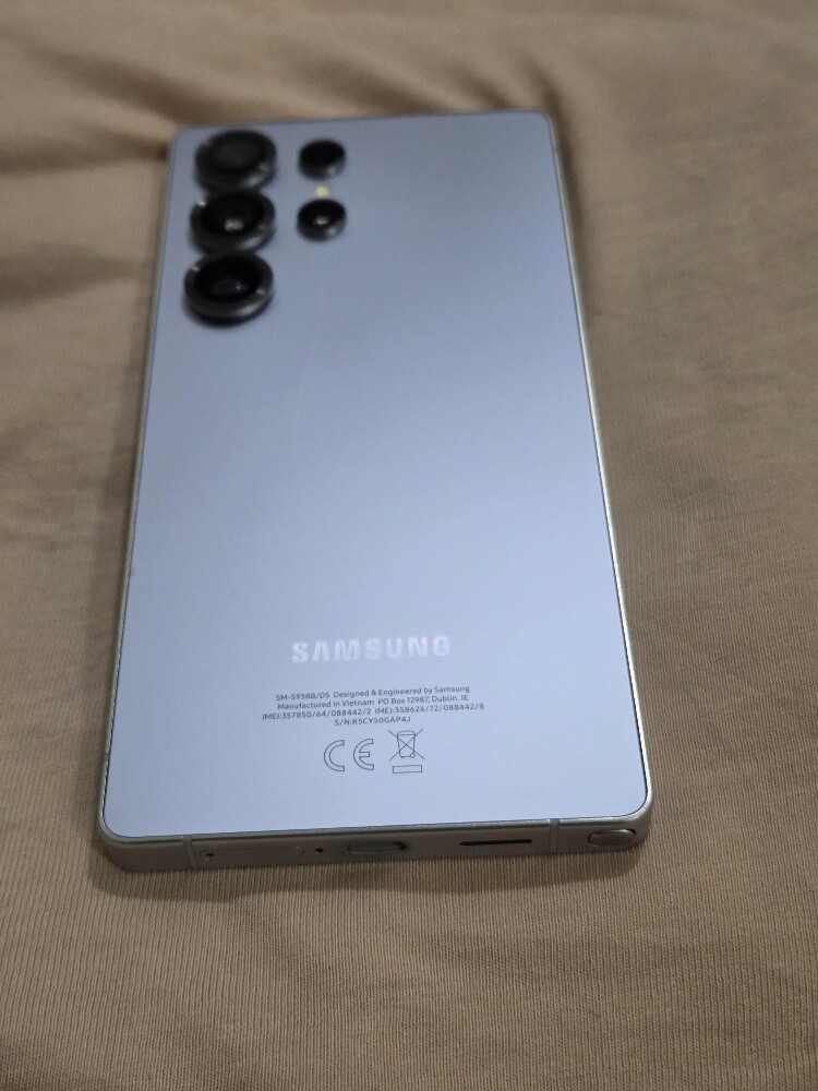 Samsung Galaxy S25 Ultra 1TB - 4