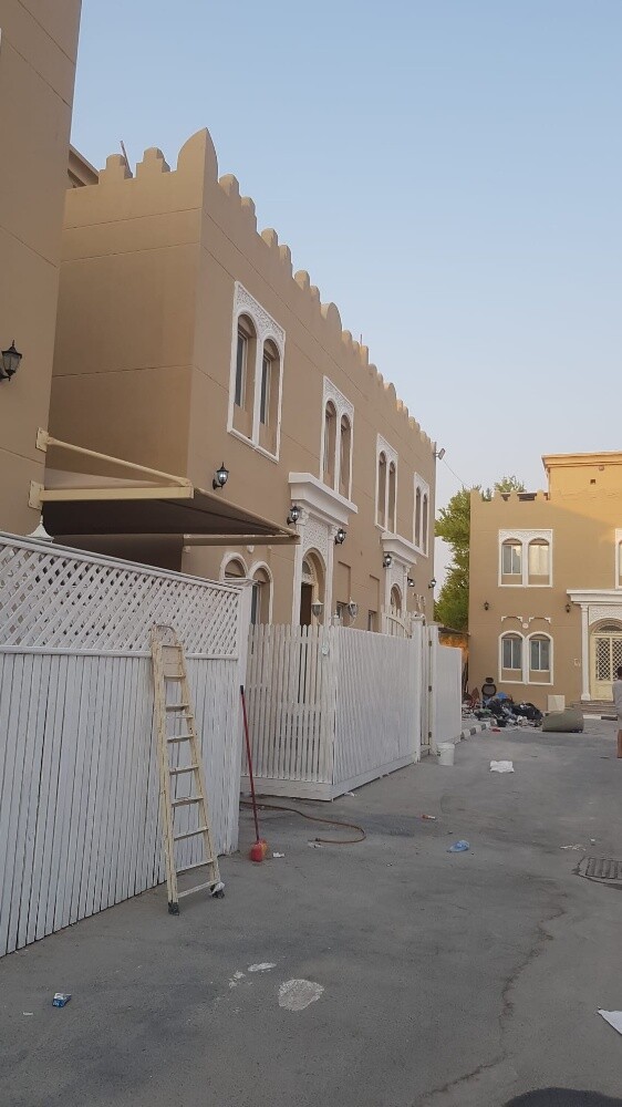 For rent: A fully renovated compoun - 12