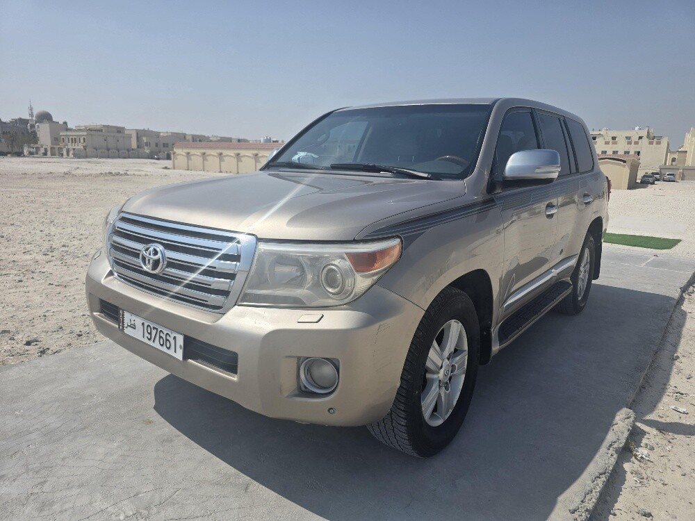 Toyota gxr v8 2014 - 4