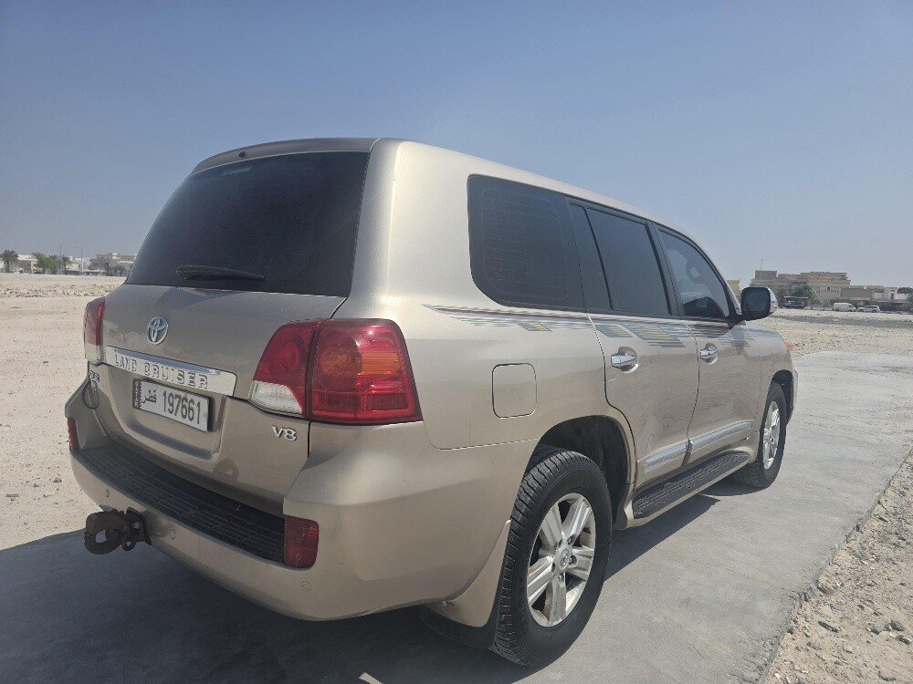 Toyota gxr v8 2014 - 5