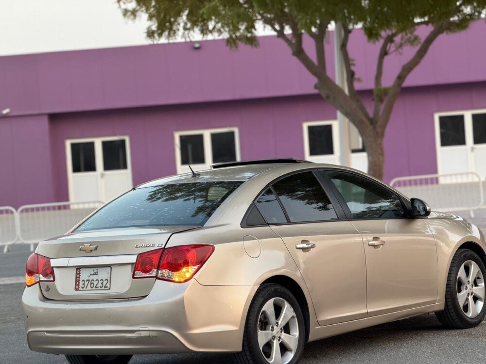Chevrolet cruze full option 2011 - 9