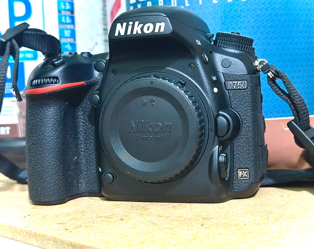 Nikon D750+ Nikon 70-200 F2.8VR ii - 1