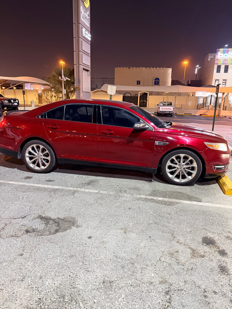 ford Taurus - 7