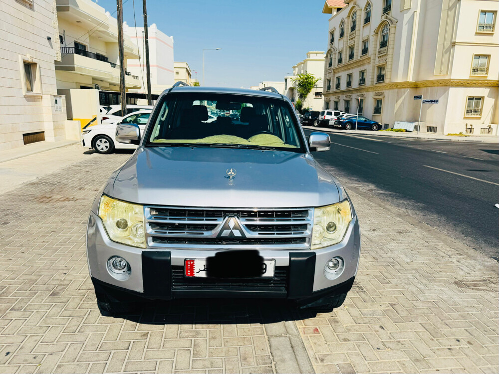 Mitsubishi Pajero full option 2009  - 8