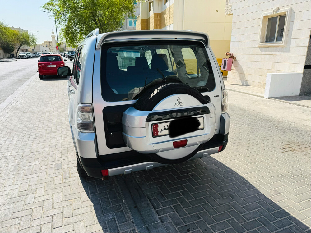 Mitsubishi Pajero full option 2009  - 2