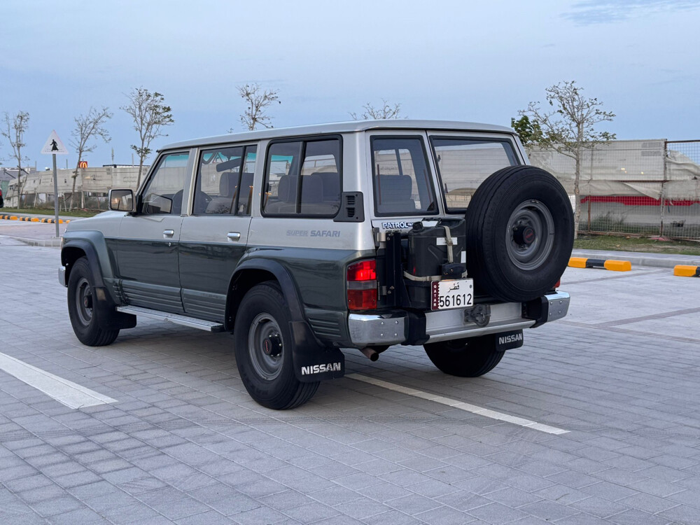 للبيع نيسان 1993 - 12