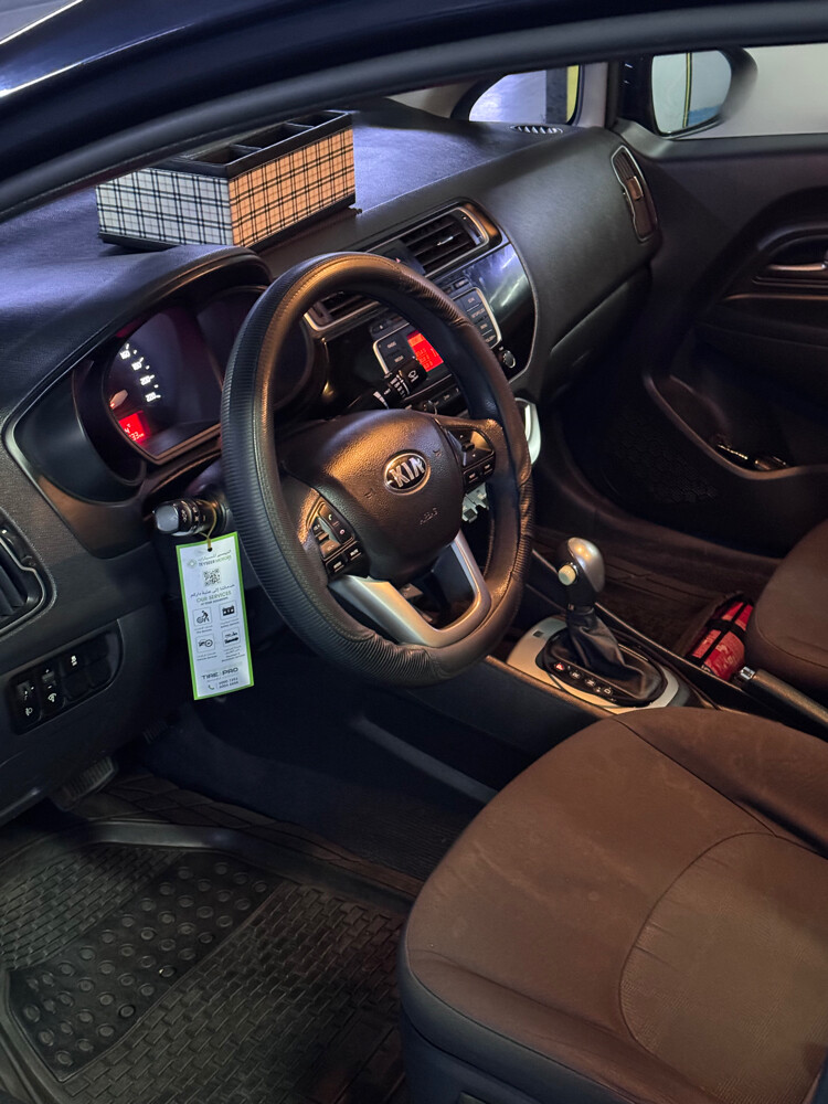 Kia Rio 2017 Sedan - 11