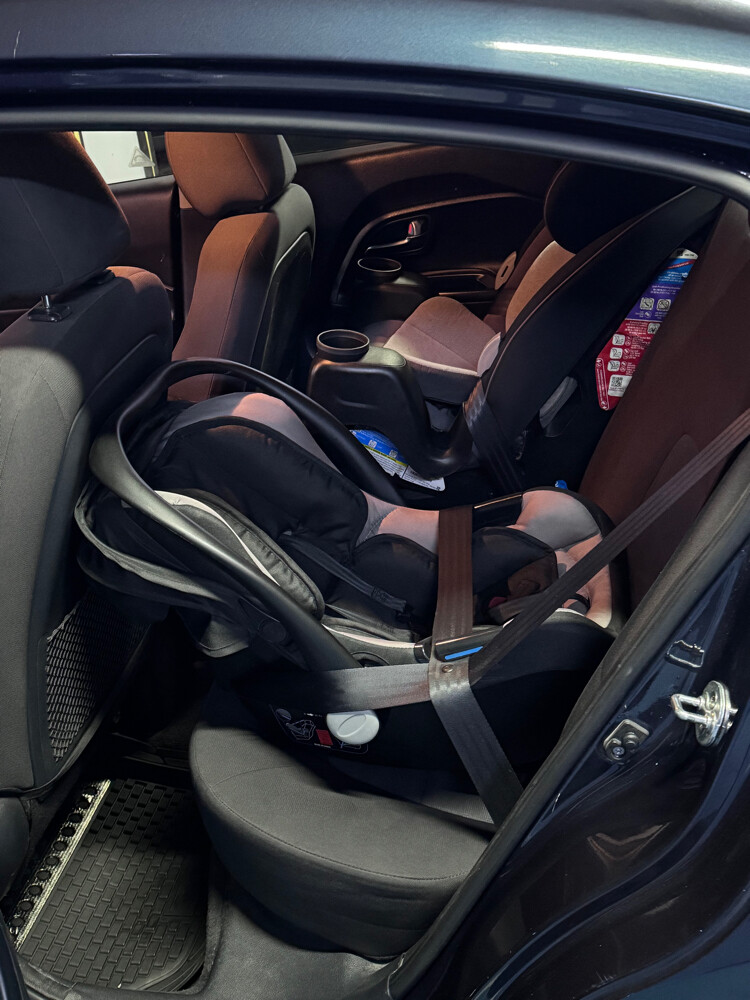 Kia Rio 2017 Sedan - 10