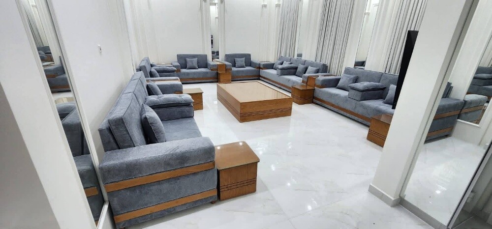 living rooms and seating areasWall - 13