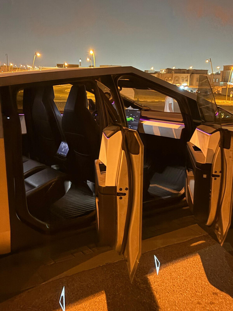 cyber truck Tesla - 3