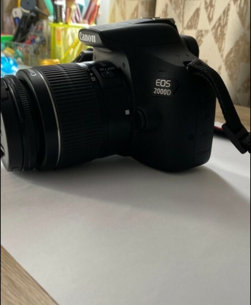 2000d - 2