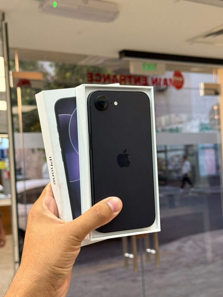 17 E 256 GB 1 day used - 6