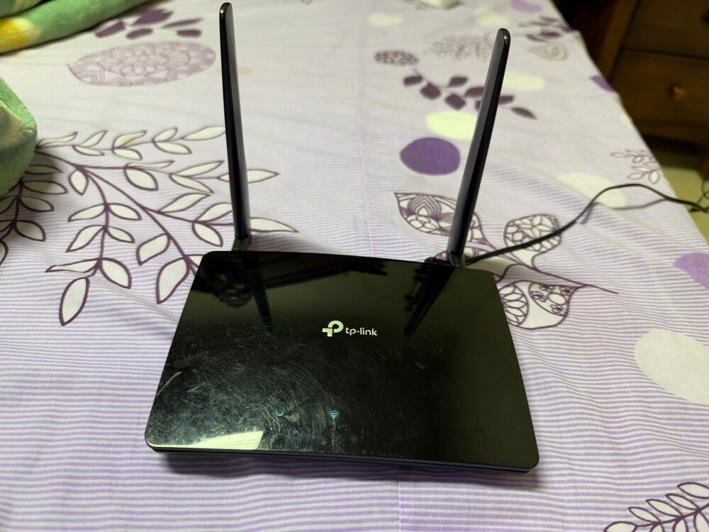 TP-Link TL-MR6400 4G LTE Router - 5
