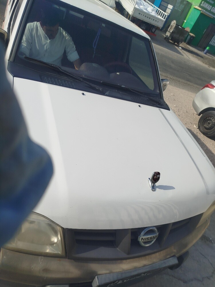 NISSAN PIKUP PETROL - 2