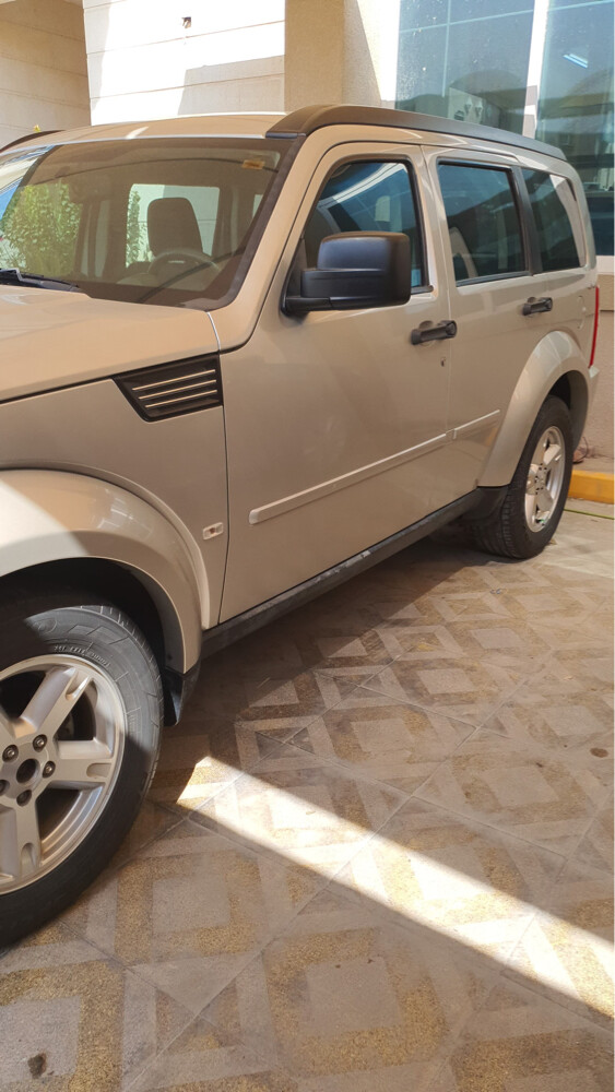 Dodge Nitro - 6