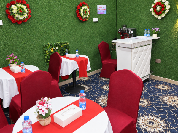 Restaurant And Shisha Lounge Space - 7