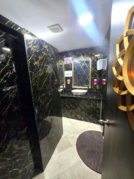 Restaurant And Shisha Lounge Space - 11