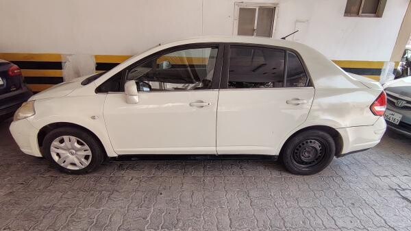 Nissan Tiida - 5