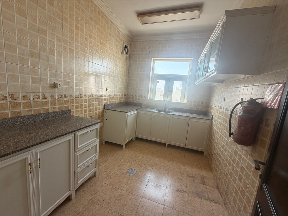 Apartments for Rent in Bin Omran - 7