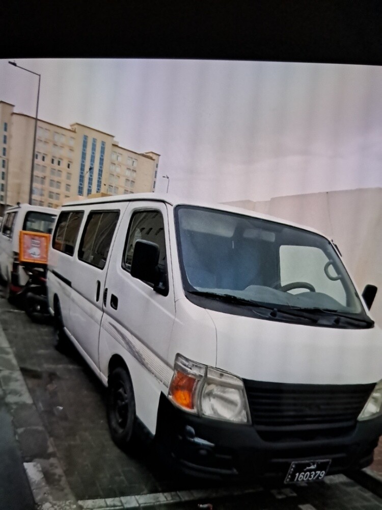 للايجار باص نيسان ٢٠٠٧ - 1