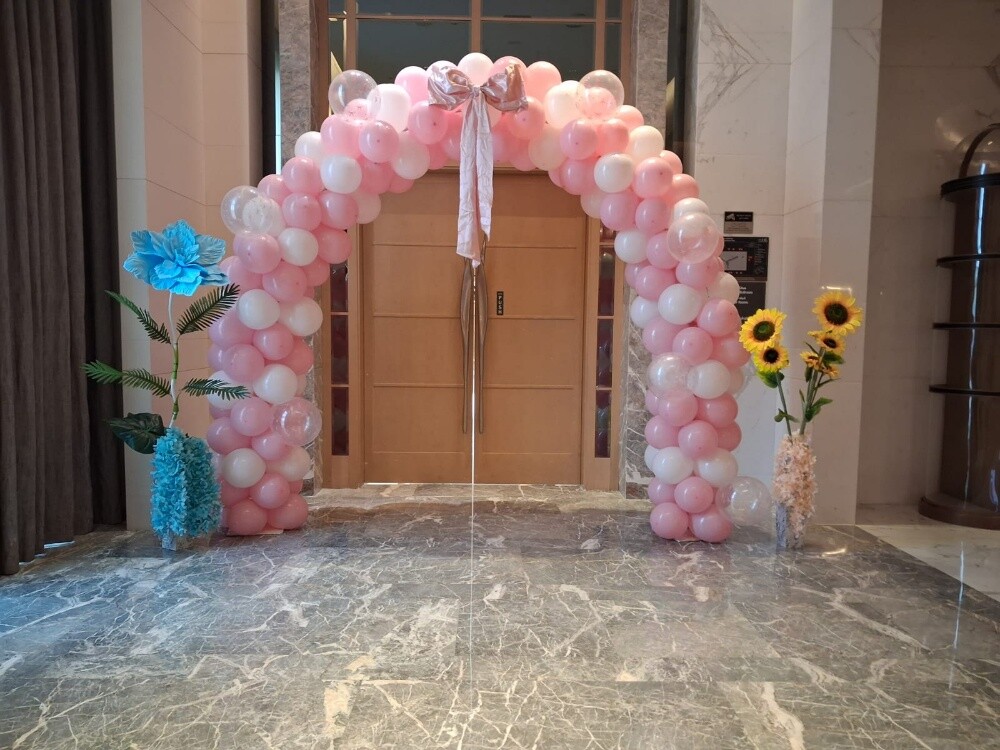 balloon entrance - 11