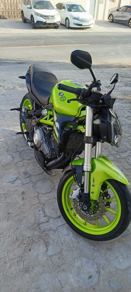 Benelli 302cc - 1