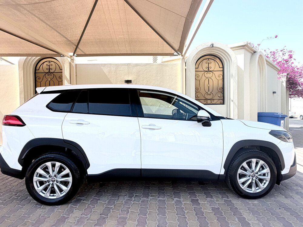 TOYOTA COROLLA CROSS LKE A NEW - 8