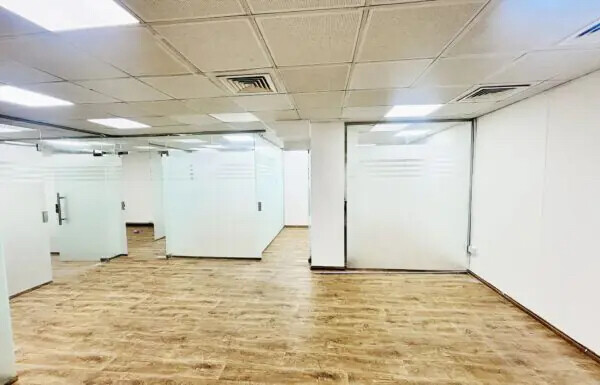Office for rent in Kharatiyat - 1