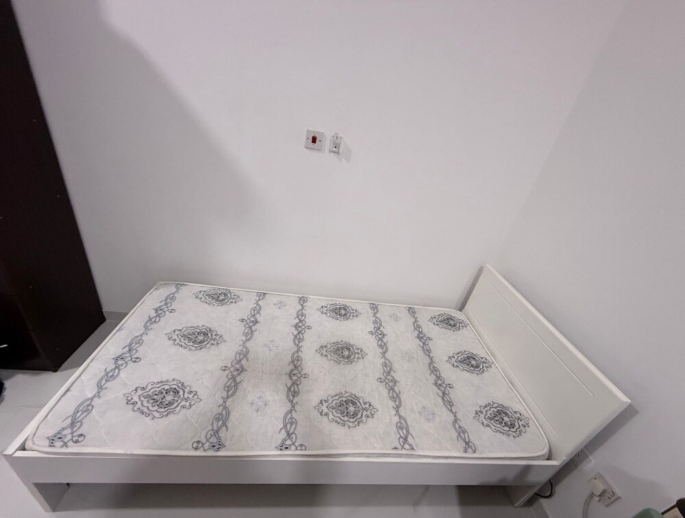 Metres and single bed - 3