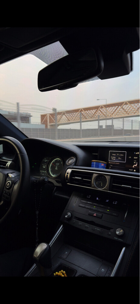 lexus is 350f sport - 1