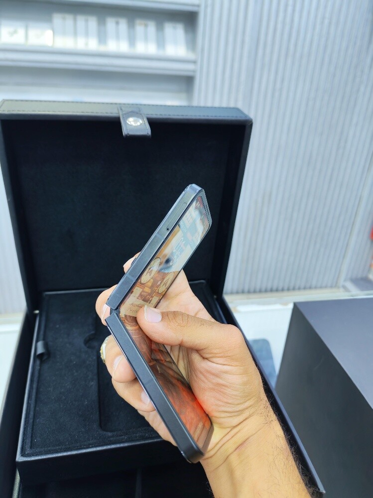mobile VERTU IRONFLIP - 3