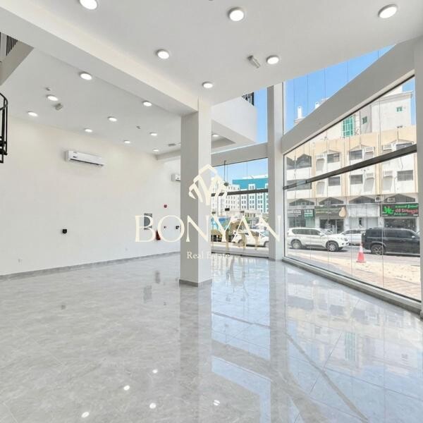 Corner Commercial Shop in Al Muntaz - 5