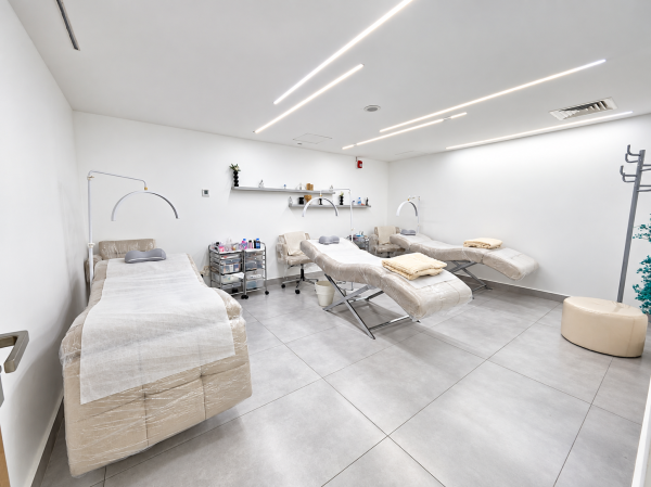 Established,Profitable Beauty Salon - 10