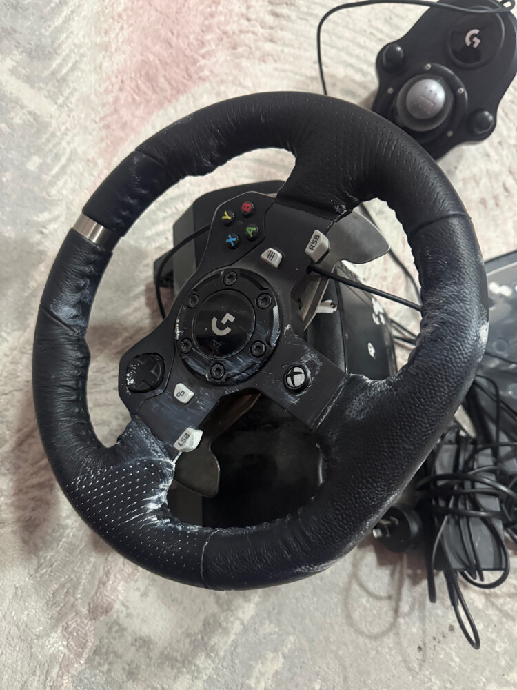 Logitech g920 with shifter - 1
