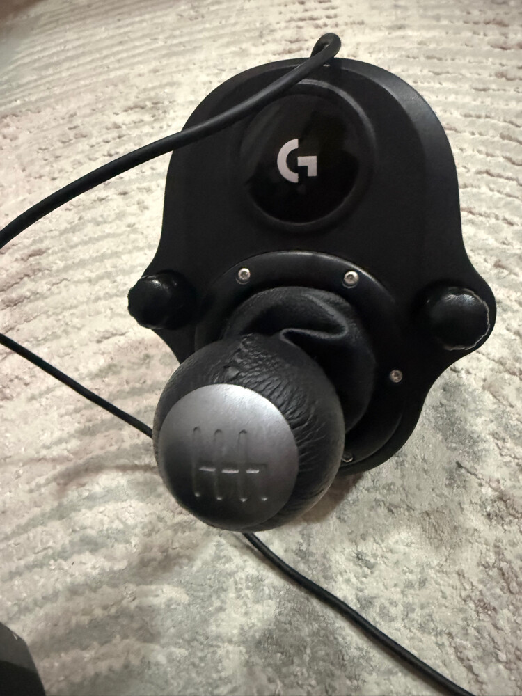 Logitech g920 with shifter - 5