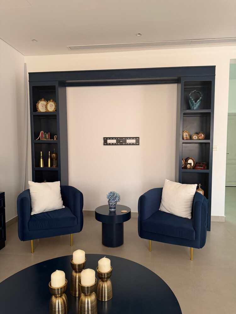 Elegant Living Room Furniture - 6