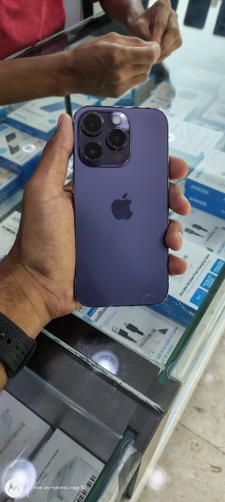 I phon 14 pro - 3
