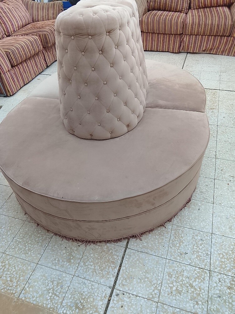 Heart-shaped sofa from Company THE - 1