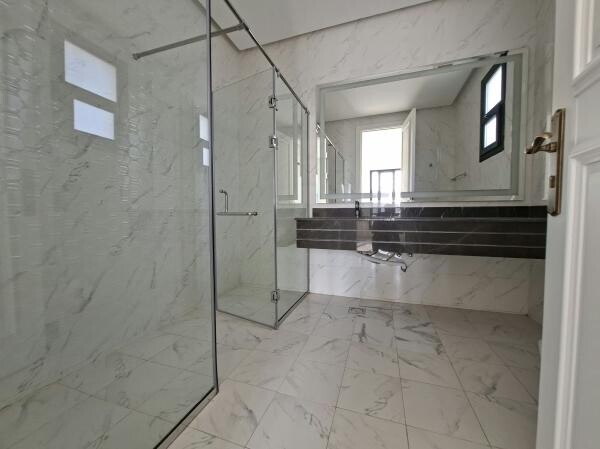 8BR VILLA | LIFT & TERRACE | NUAIJA - 13
