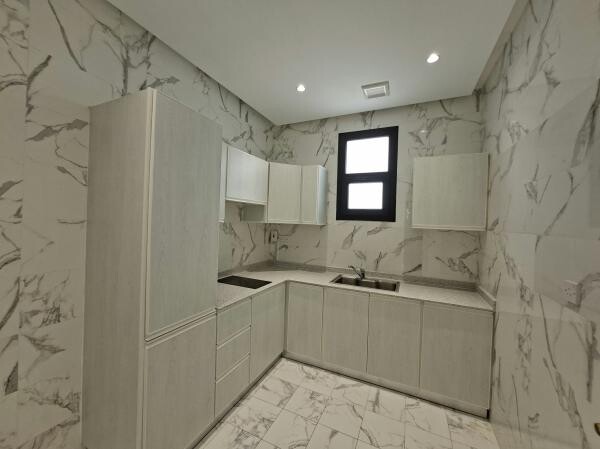 8BR VILLA | LIFT & TERRACE | NUAIJA - 10