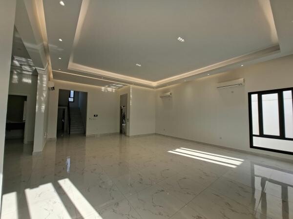 8BR VILLA | LIFT & TERRACE | NUAIJA - 2