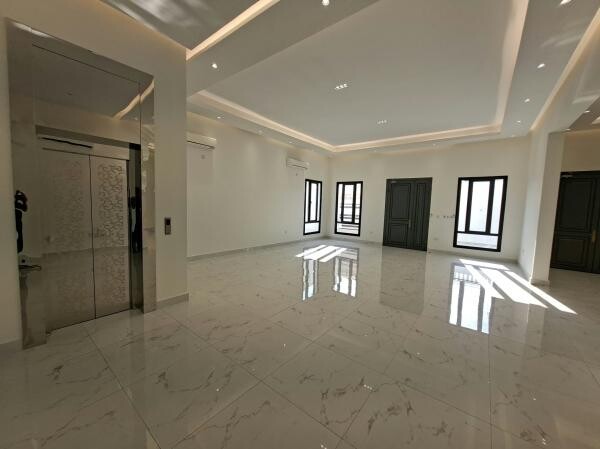 8BR VILLA | LIFT & TERRACE | NUAIJA - 5