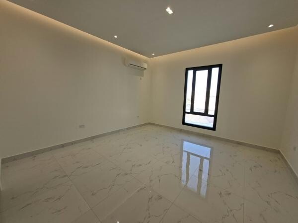 8BR VILLA | LIFT & TERRACE | NUAIJA - 7