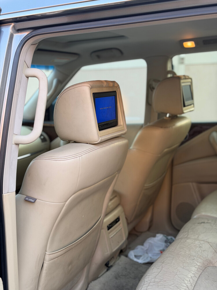 Nissan petrol platinum 2014 - 2