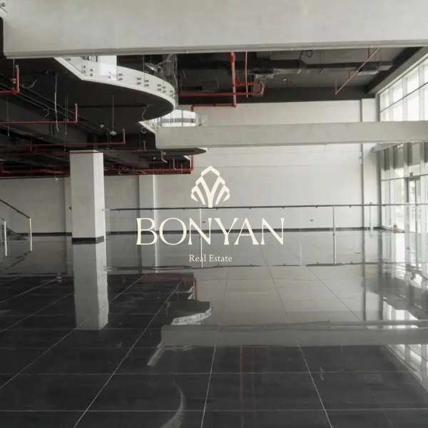 Showroom for Rent in Um Al Seneem - 8