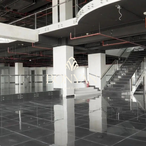 Showroom for Rent in Um Al Seneem - 7