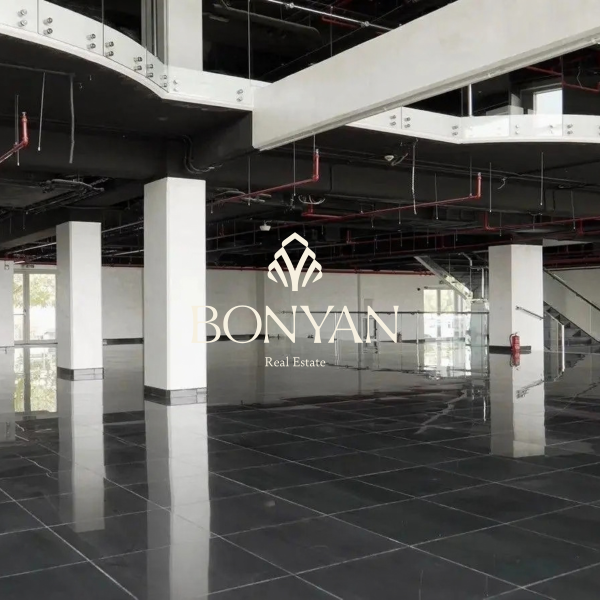 Showroom for Rent in Um Al Seneem - 6